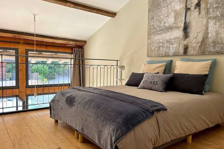 Gîte pour 3 personnes, avec Terrasse et Jardin à Pont-d'Ain - 2
