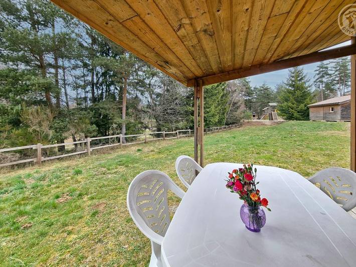 Gîte pour 4 personnes, avec jardin à Usson-en-Forez - 2