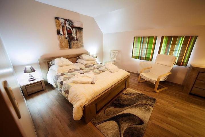 Location de vacances pour 5 personnes, avec Jacuzzi ainsi que Terrasse et Sauna à Le Hanouard