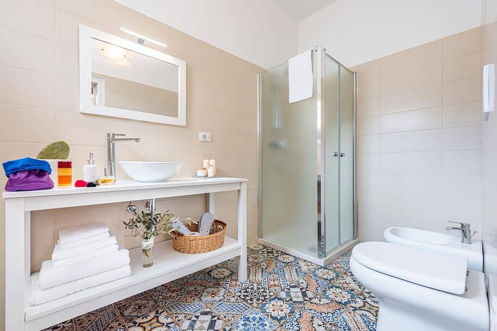 The Room of Felline 100 with Whirlpool and Private Terrace in Felline, Golf von Tarent