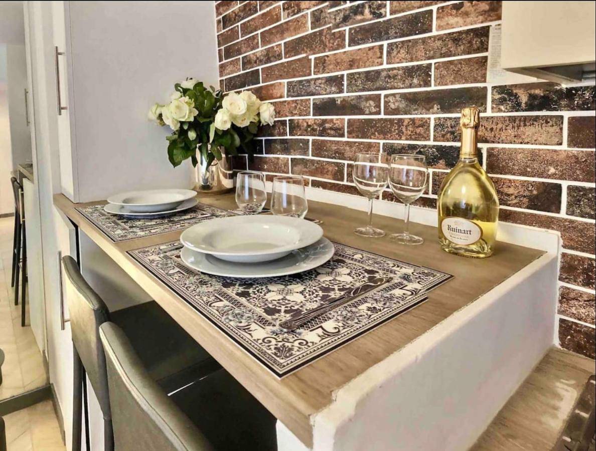 Appartement entier, Beautiful Fully Renovated Centrally Located Studio in Monte Carlo, Côte méditerranéenne (France)