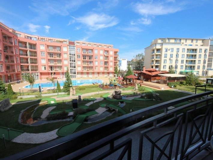 Ferienwohnung für 4 Personen, mit Pool und Balkon in Sonnenstrand - 2