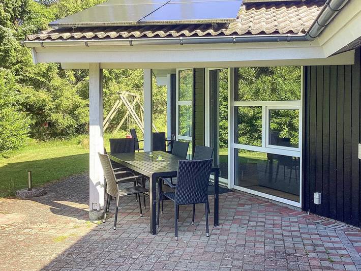 Ferienhaus für 12 Personen, mit Terrasse und Garten sowie Pool und Sauna in Marielyst - 2