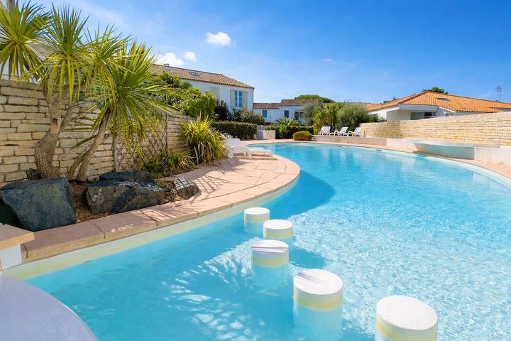 Gîte pour 3 personnes, avec Piscine à La Couarde-sur-Mer - 2