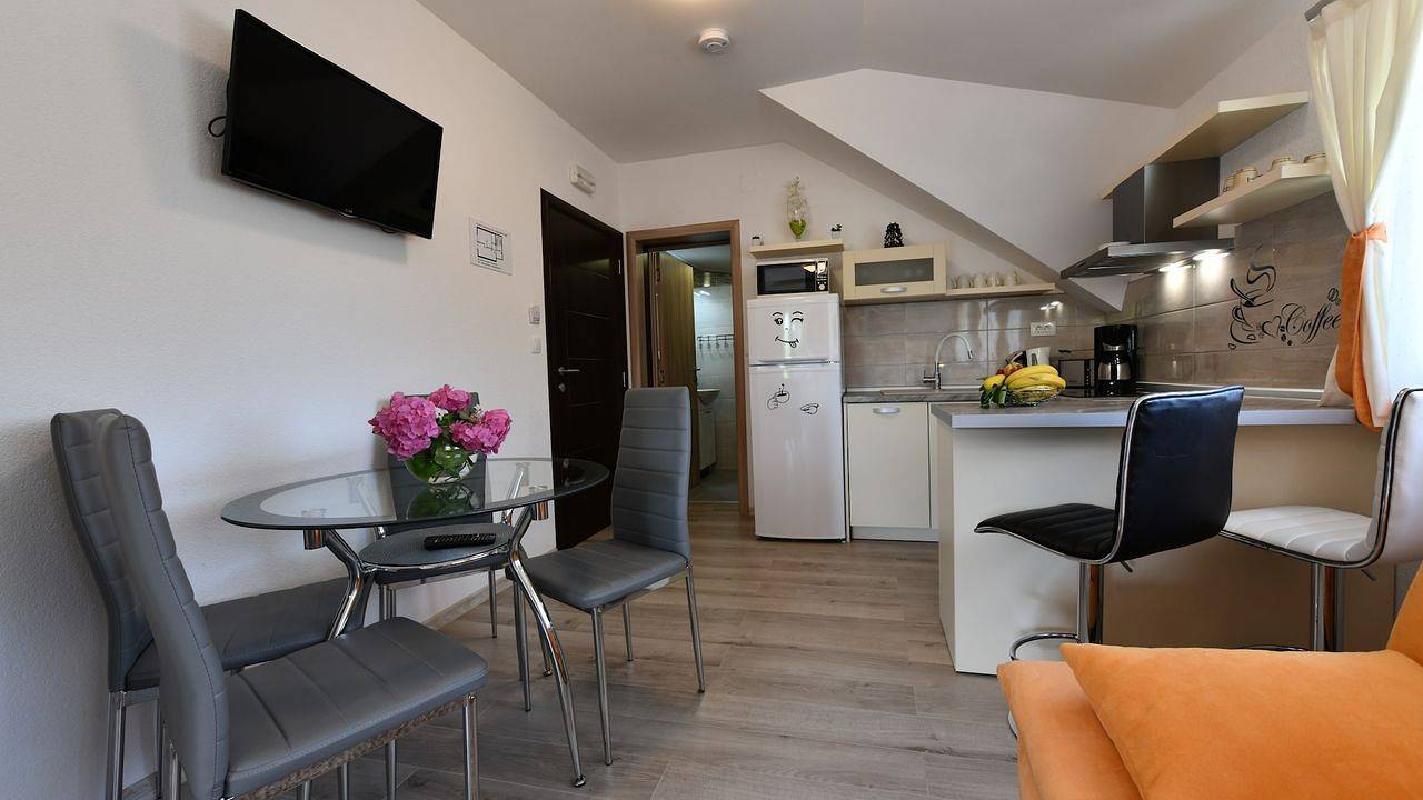 Ganze Ferienwohnung, Ferienwohnung für 4 Personen (35 m²) in Selište Drežničko in Karlovac und Umgebung