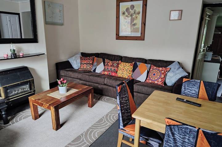 Cottage for 4 people, with Terrace and Garden in Huddersfield