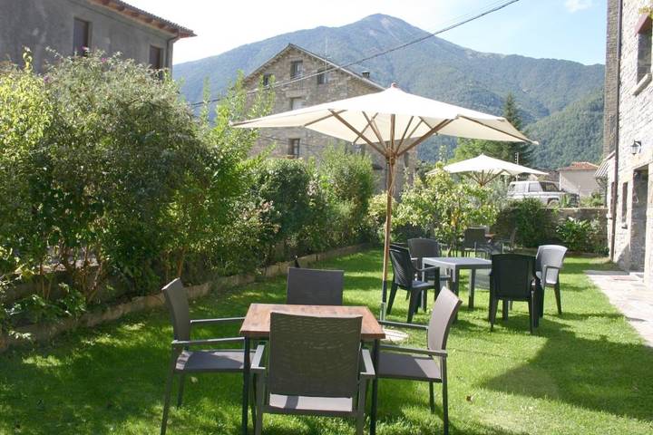 Gîte pour 4 personnes, avec vue et jardin à Broto - 4