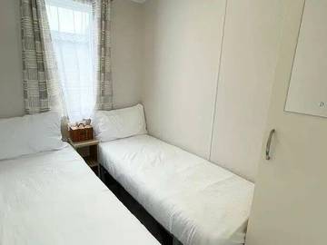 Caravan for 6 People in Cornwall, South West England, Photo 3