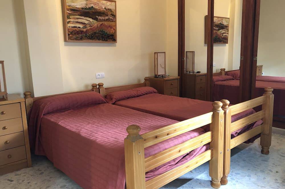 Beautiful house rociera to enjoy with your people in El Rocío, Almonte