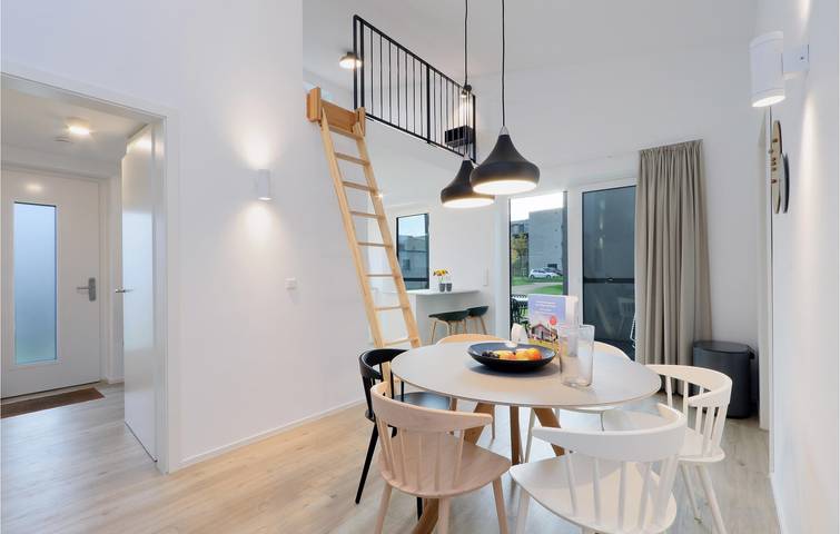 Schickes 1BR Apt: Parkplatz, Terrasse, Internet in der Nähe von Mezzomar in Marissa Ferienpark, Lembruch