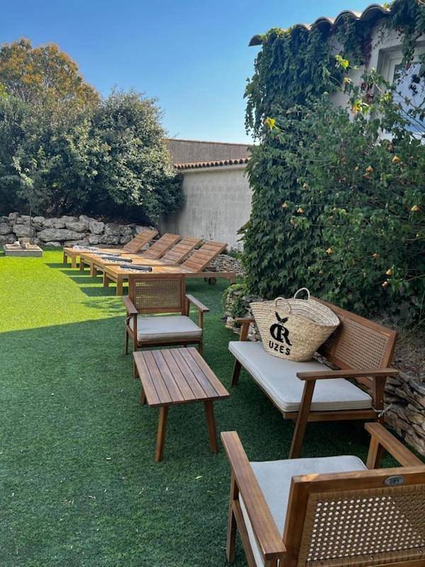 Location de vacances pour 6 personnes, avec piscine ainsi que jardin et vue à Saint-Maximin (Nimes) - 3