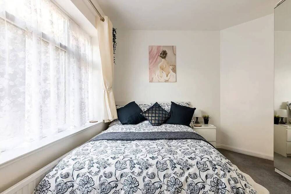 Ganze Wohnung, Moydom- Cosy one bed apartment- 2 mins from Gants Hill Tube station in Redbridge, London