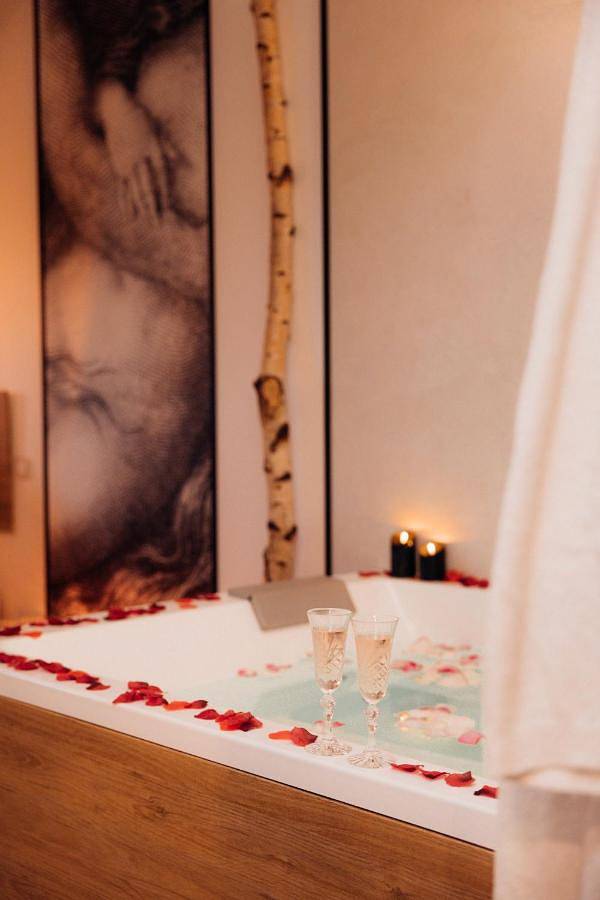 Gîte pour 6 personnes, avec vue et piscine ainsi que jardin et sauna à Coudoux - 3