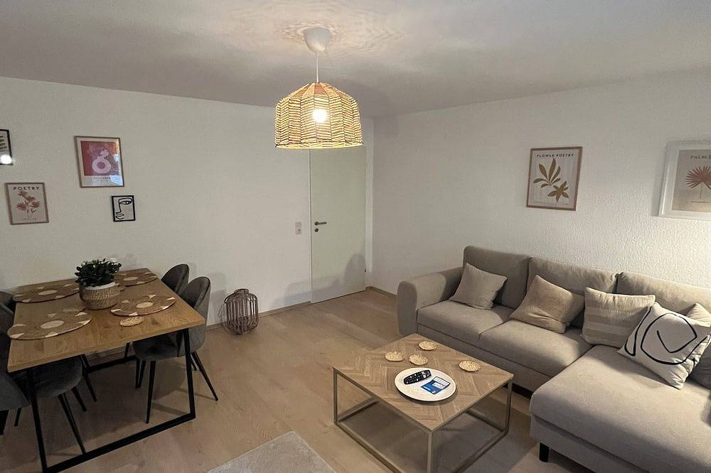 Ganze Wohnung, Schöne Wohnung in Rheinstetten Forchheim, Nähe der Messeka in Rheinstetten, Rheinebene