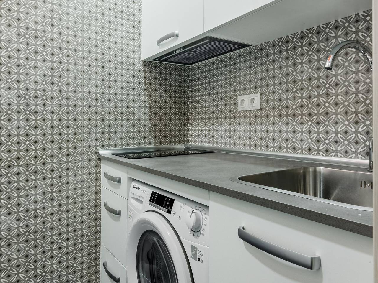 Cały apartament wypoczynkowy, Charming Madrid Las Rosas, 2 habitaciones in Centro (Madrid), Madryt