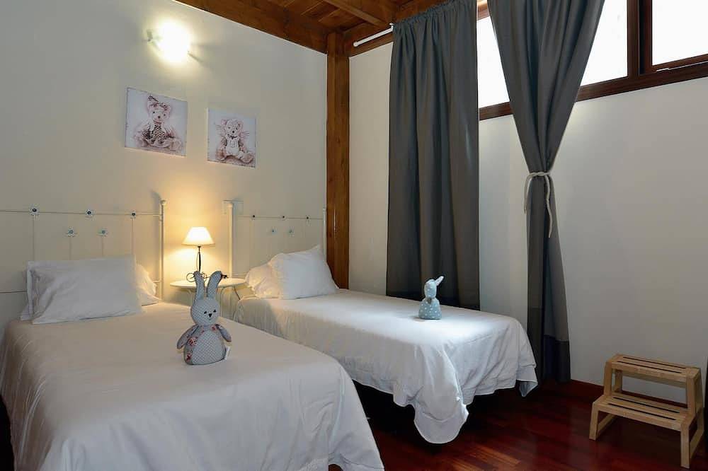 Villa Nelida Private Pool ideal for Peace Lovers in La Vegueta, Tinajo