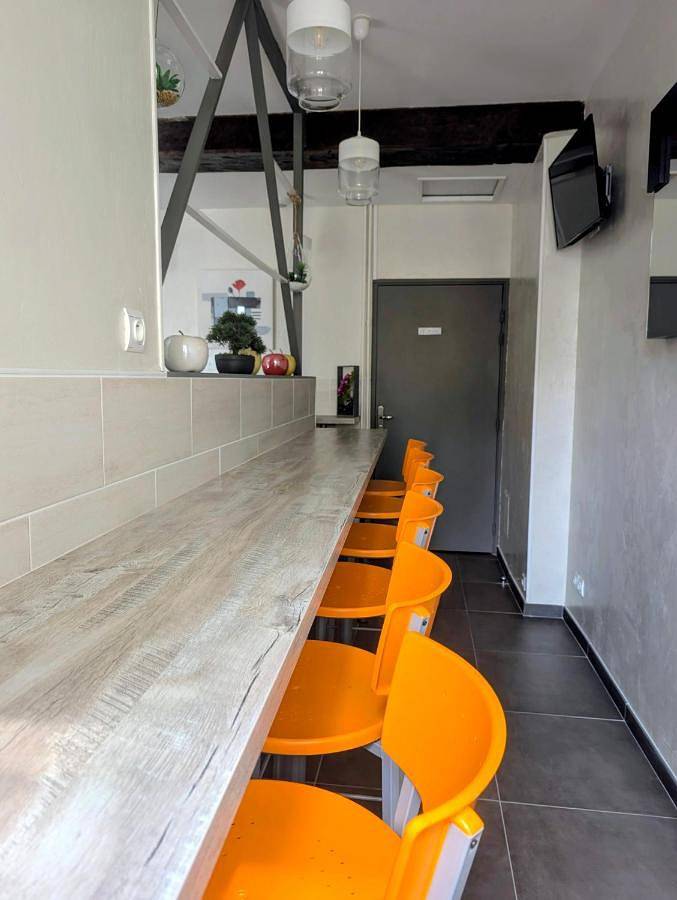Single Room in Nevers, Nièvre