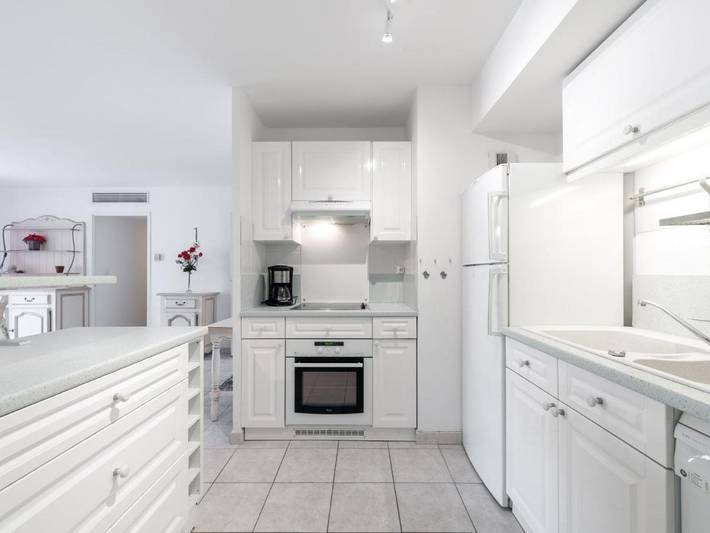 Gîte pour 4 personnes, avec terrasse dans Casino De Cavalaire - 4