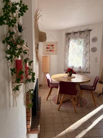 Gîte pour 4 personnes, avec terrasse ainsi que piscine et jardin dans Golf Saint-Laurent