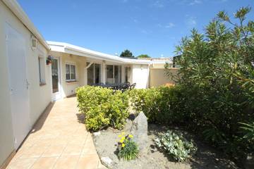 Gîte pour 8 personnes, avec terrasse et jardin à Torreilles