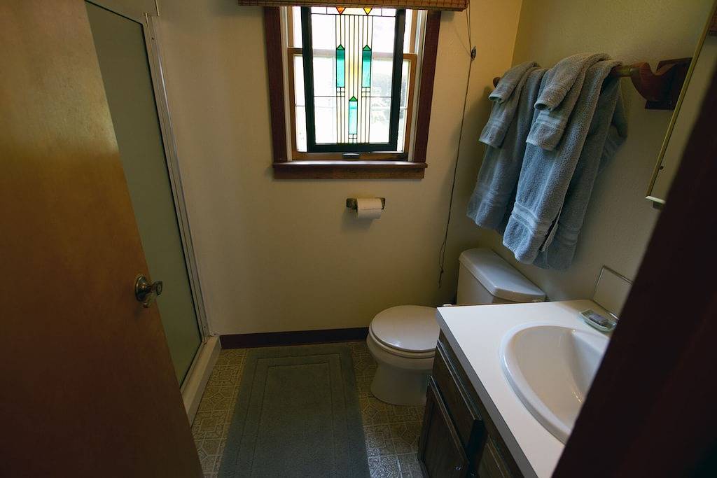 Wunderschönes Eichen & Zedernhaus 1/2 Block vom Manzanita Strand entfernt! in Manzanita, Tillamook County