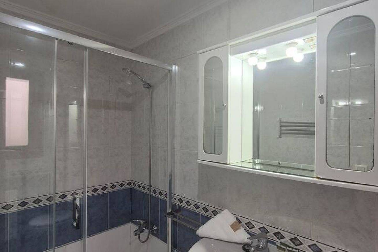 Apartamento entero, Encantador Apartamento con Wi-Fi y Cocina Equipada in Oviedo, Cordillera Cantábrica