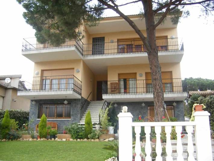 Casa de huéspuedes para 2 personas, con piscina y terraza además de jacuzzi y jardín en Valles Oriental - 2