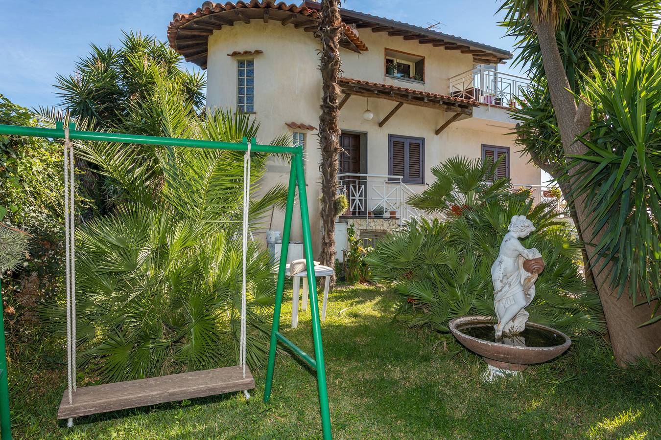 Ganze Wohnung, Apartment in Villa mit Pool in Giarre, Ätna