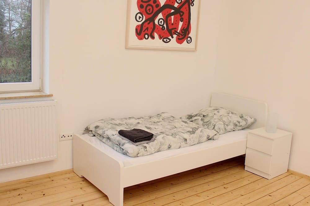 Ganze Wohnung, Haus Roy - Ferienwohnun 1.Etage in Zülpich, Eifel (Nordrhein-Westfalen)