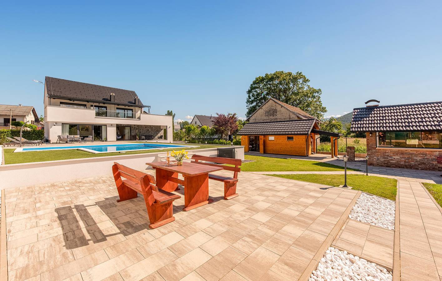 Maison de vacances pour 8 personnes avec piscine in Gospić, Lika-Senj