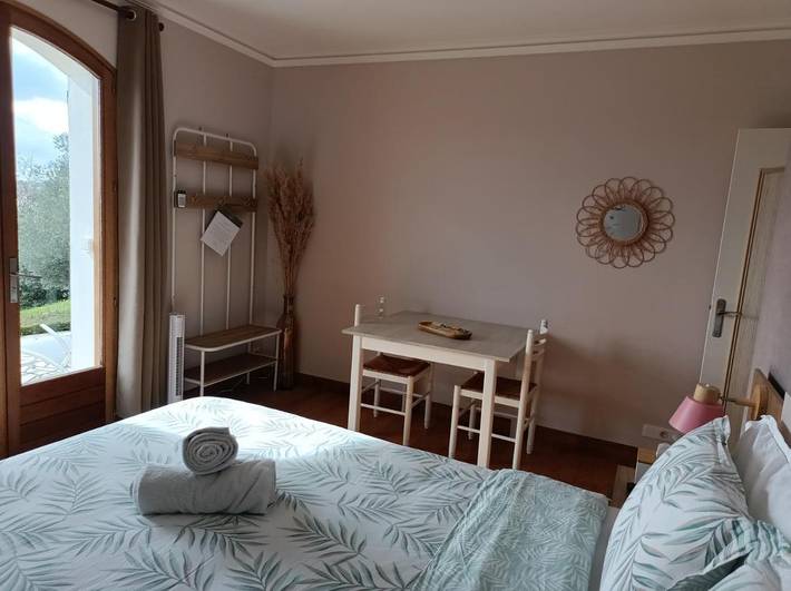 Location de vacances pour 3 personnes, avec jardin et vue à Saint-Romain-sur-Cher - 4