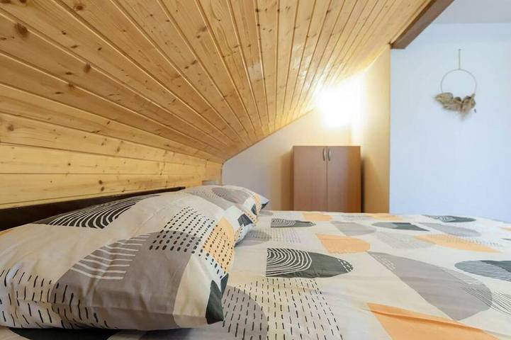 Cozy home in Otocac with house a panoramic view in Prozor, Lika-Senj