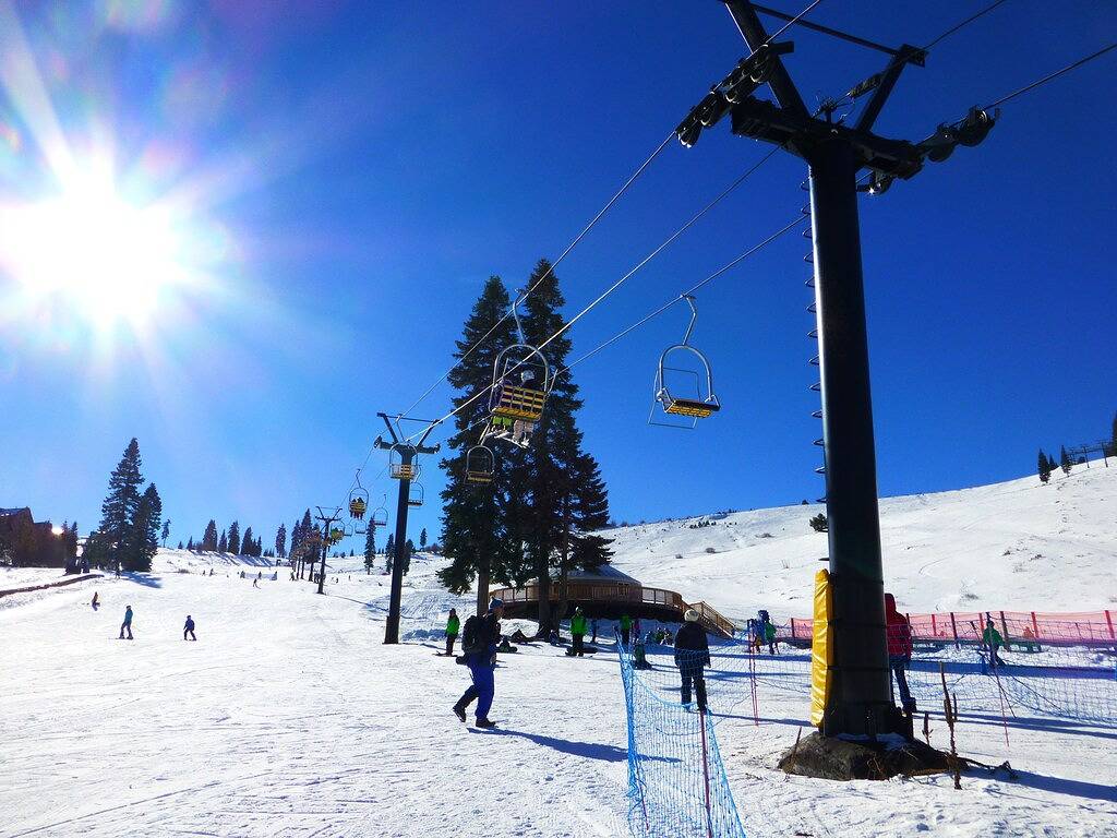 Hale Mauka - Familienfreundliche 3Bd / 2Ba Haus mit modernen Möbeln in Truckee, Donner Lake