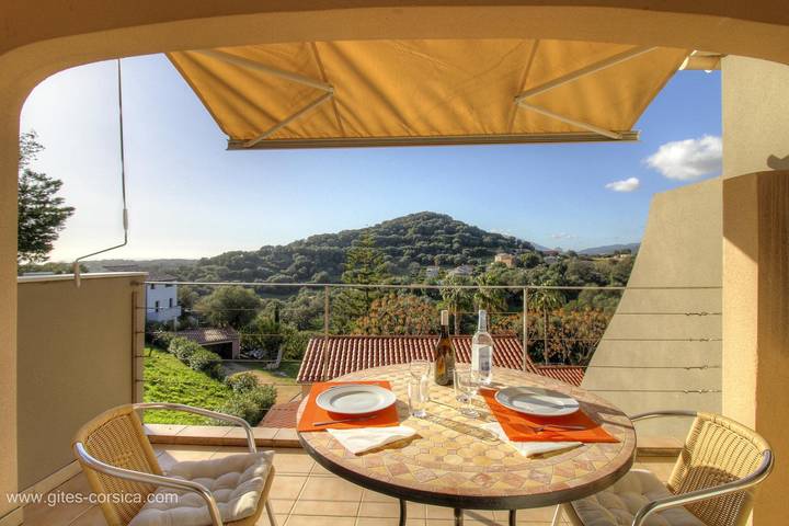 Gîte pour 4 personnes, avec Terrasse et Vue