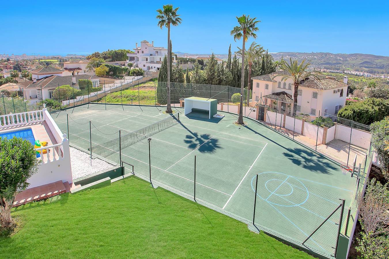 Holiday Home 'Most Luxurious Villa Costa Del Sol' with Sea View, Wi-Fi and Air Conditioning in Mijas Costa, Mijas