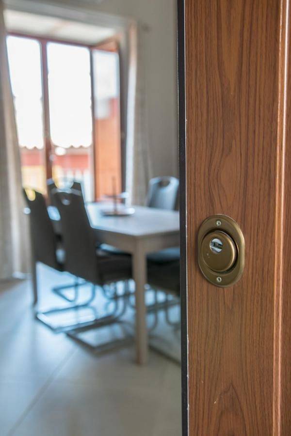 Twin Room with Pool View in Boscotrecase, Parco nazionale del Vesuvio