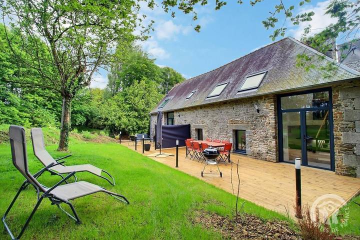 Gîte pour 6 personnes, avec jardin et terrasse, animaux acceptés à Pommerit-Jaudy - 2