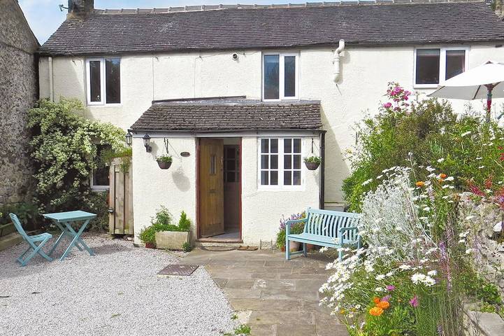Cottage for 4 people, with garden, with pets in Youlgreave