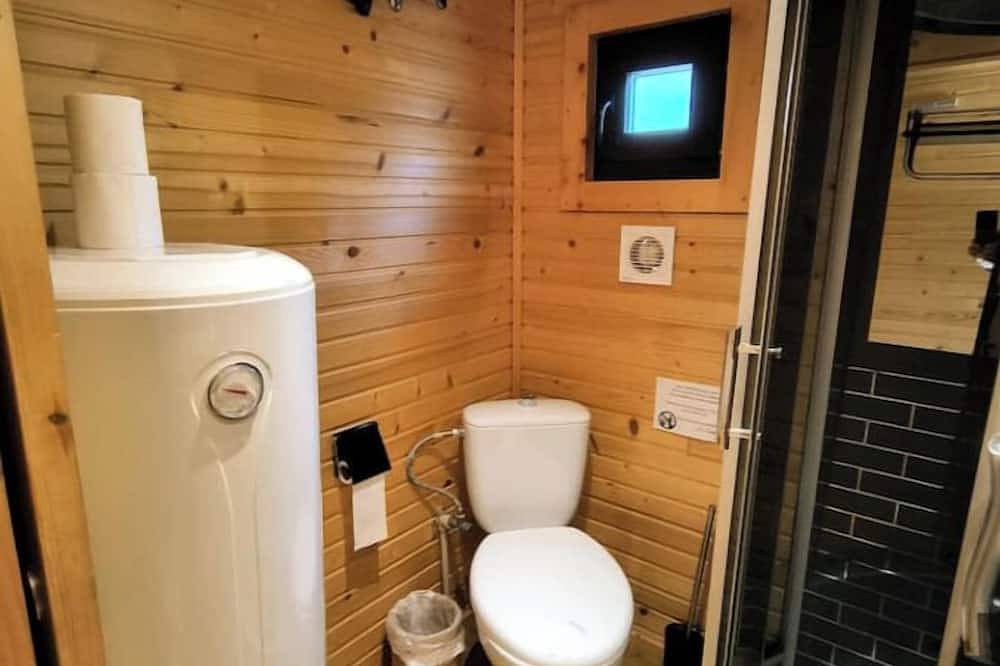 Roulotte Gîte, 2 persons, green setting in La Flèche, Sarthe