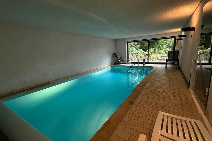 Ferienwohnung für 4 Personen, mit Balkon und Garten sowie Sauna in Witten