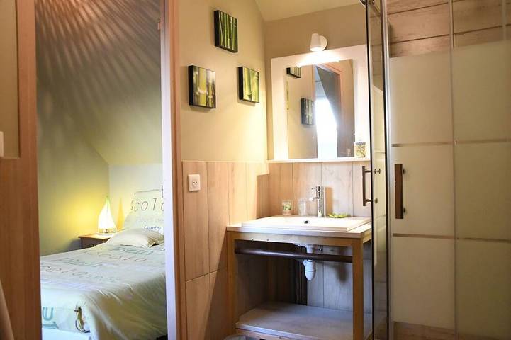 Chambre d’hôte pour 9 personnes, avec Jardin à Mailly-Maillet