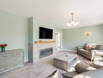 Holiday Home for 10 People in Skegness, Lincolnshire, Photo 2