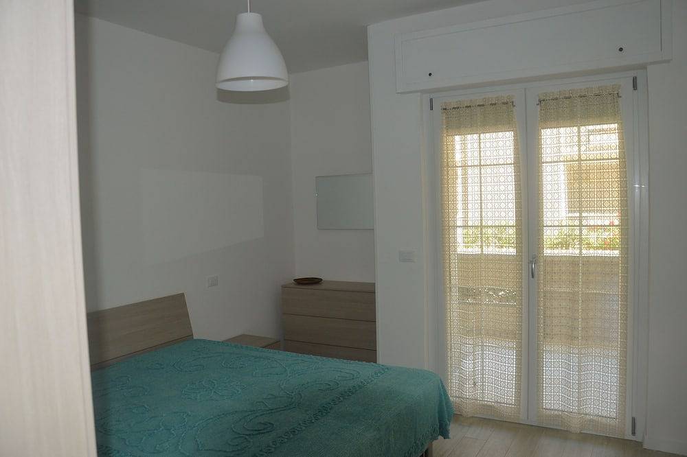 Zwei-Zimmer-Wohnung in einer Residenz am Meer, 30 Meter vom Strand entfernt in Silvi Marina, Silvi