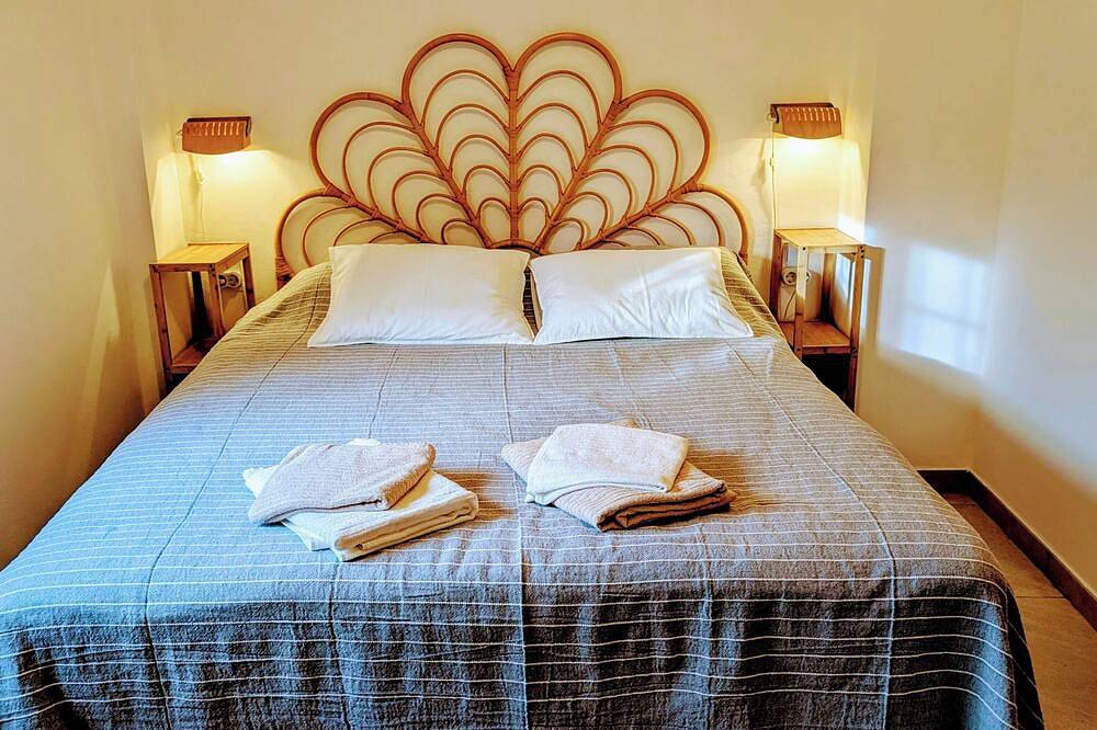 Vacation home (10 people) for families with pool, garden, roof terrace, close to the beach in Bellreguart, Costa de Valencia