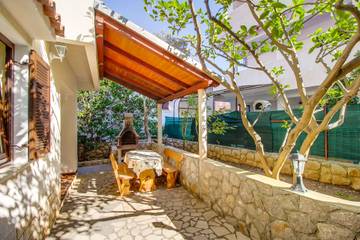 Ferienwohnung für 3 Personen, mit Balkon/Terrasse in Mali Lošinj