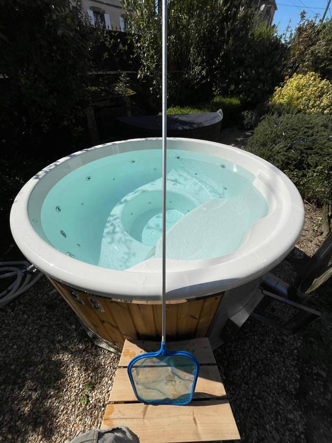 Chambre d’hôte pour 2 personnes, avec terrasse ainsi que jardin et jacuzzi dans Yonne - 2