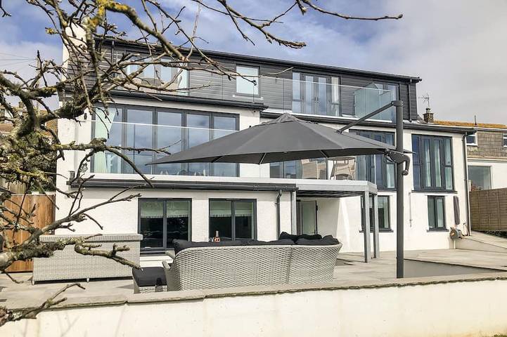 Cottage for 8 people, with garden, with pets in Thurlestone