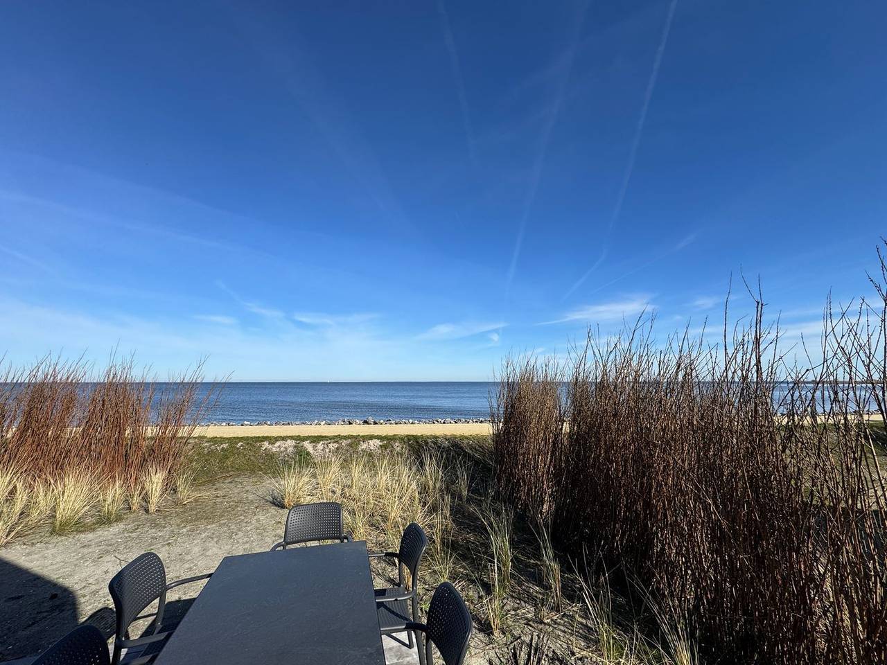 Luxus-Ferienhaus Sea Breeze Nr. 505 in 1. Strandreihe mit Meerblick in Enkhuizen, Ijsselmeer