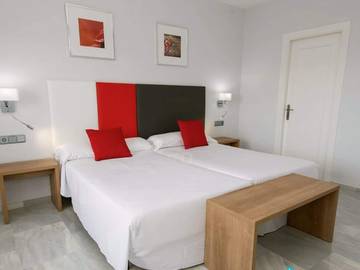 Apartment for 4 People in Playa de Las Yucas, Benalmádena, Photo 3