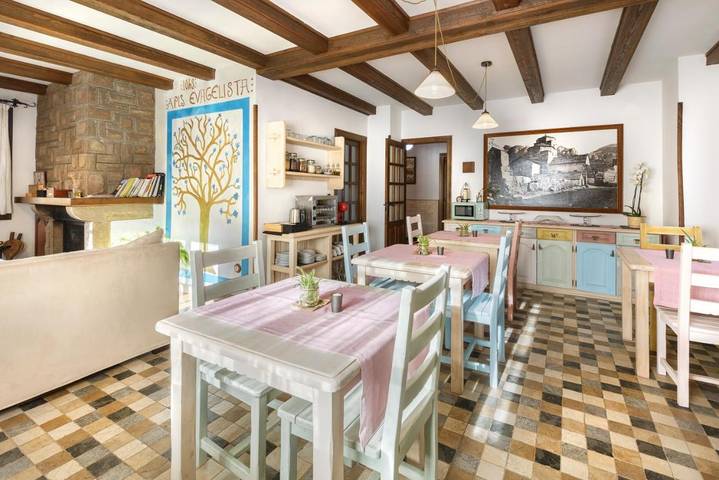 Casa rural con piscina para 2 personas, con vistas además de piscina y jardín en Pirineo Aragonés - 3